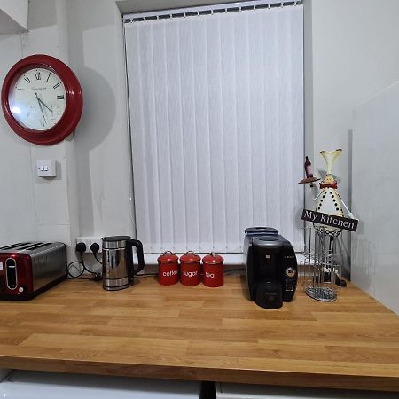 Stunning Holiday Home. Free Parking. Manchester Esterno foto